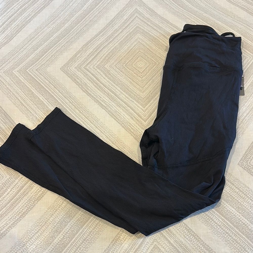 Nux Women’s Doublecross Black Ribbed 7/8 Leggings Size S NWT
